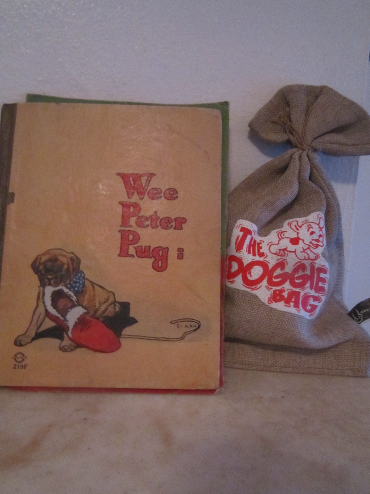 Urban Hounds Hyper Pet Doggie Bag Product Review