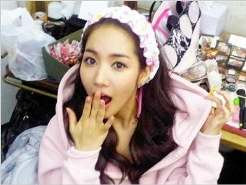 Park Min Young สวัสดีปีใหม่ด้วยภาพอันน่ารัก