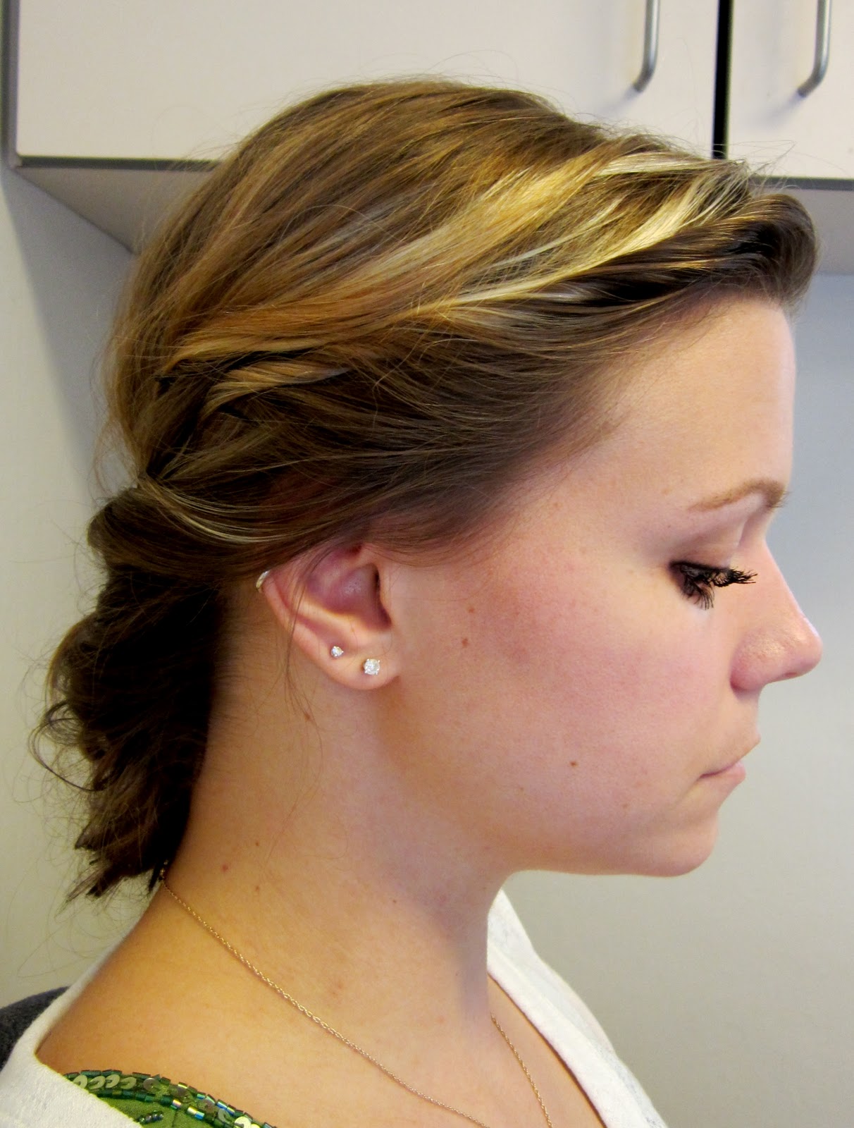Twisted Pullback Hairstyle