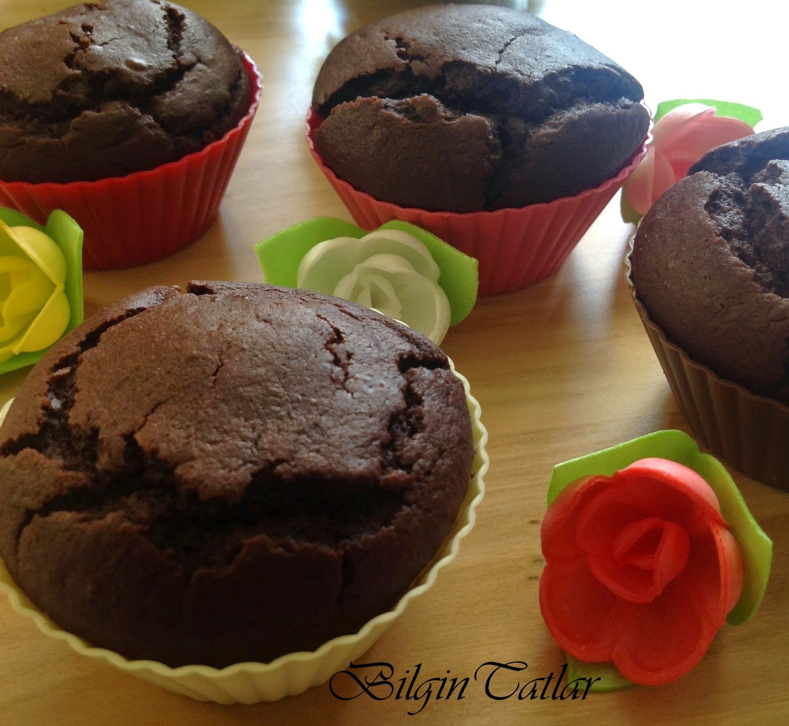Sürprizli Muffin Tarifi Sürprizli Muffin Tarifi