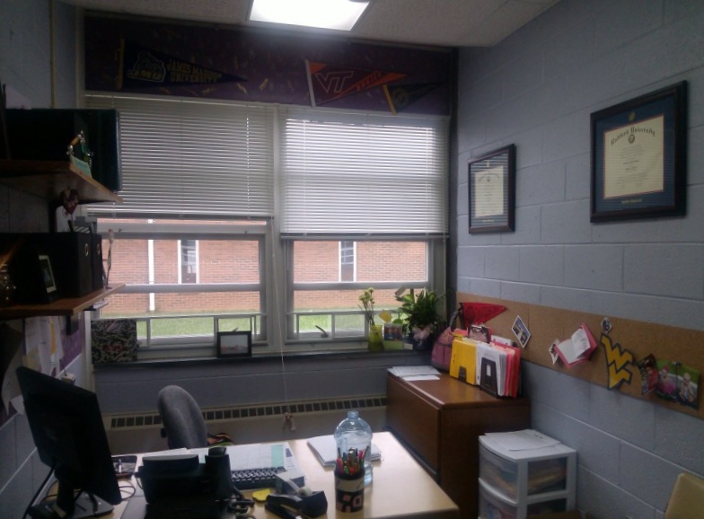 25 Original High School Counseling fice Decorating Ideas