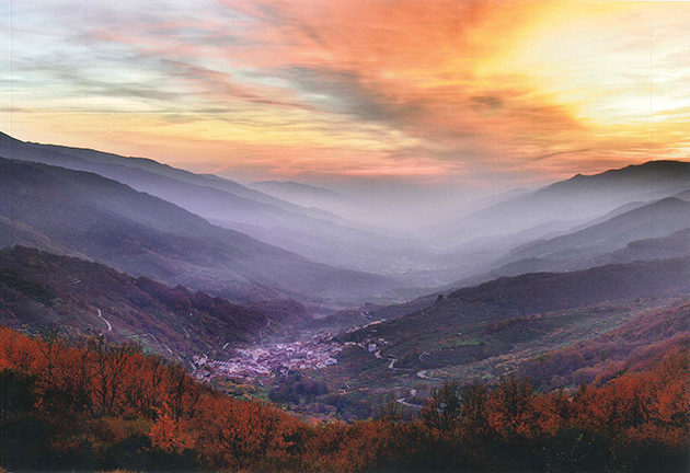 2º Premio: "Luces y colores de otoño en el Valle" de D. Luis Carlos Santiago Martín 2º Premio: "Luces y colores de otoño en el Valle" de D. Luis Carlos Santiago Martín