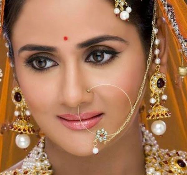 Important accessories for Indian bridal, Nose ring for bride 