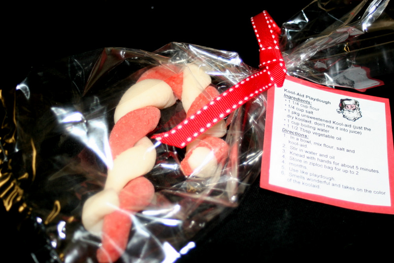 Greene Acres Hobby Farm Candy Cane Playdough Favors with Printable
