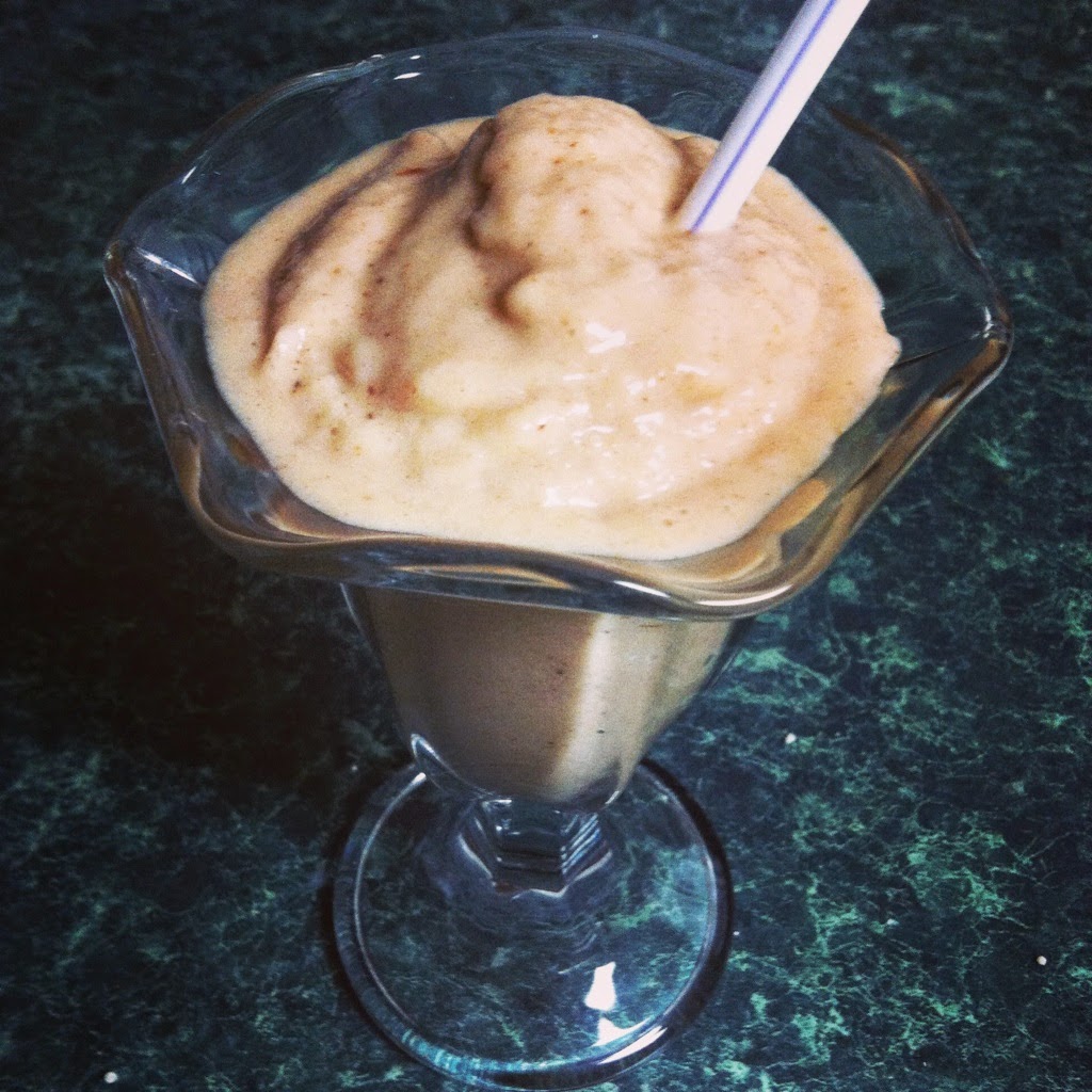 Almost Vegan Cinnamon Dolce Milkshake Vegan and Healthy!