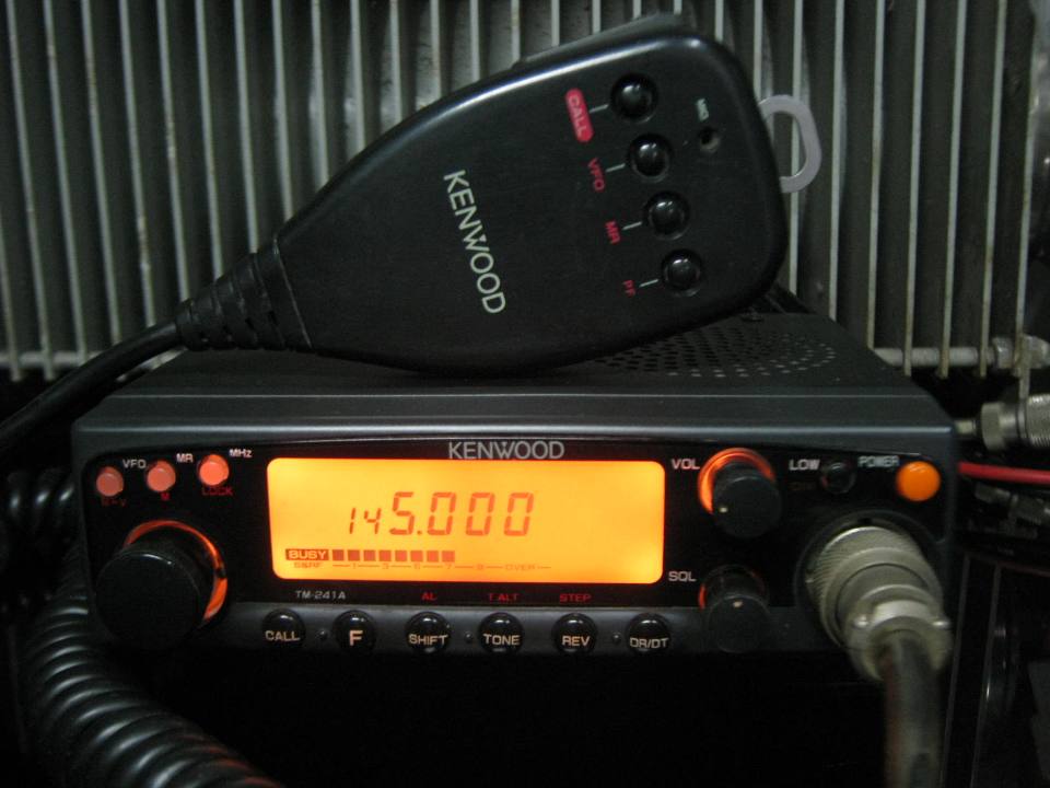 MEDAN RADIO Kenwood TM241A
