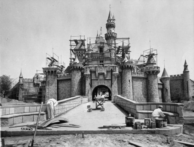 Old Photos of Famous Structures and Monuments Being Built ~ vintage