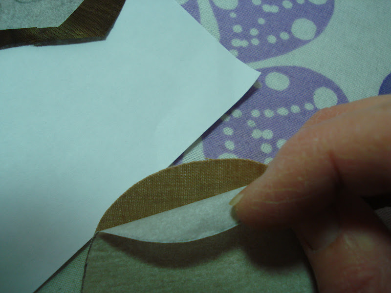 The Nifty Stitcher Tutorial Using Bondaweb.