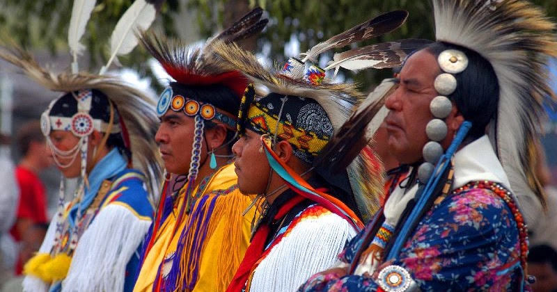 TIEMPO DE VIAJAR: LA AGONIA DE LOS INDIOS NORTEAMERICANOS