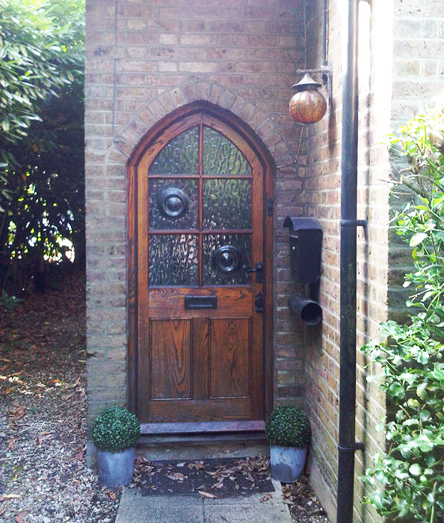 The Mini House: The arched front door