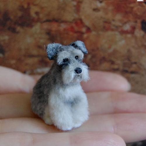 12-Schnauzer-Dog-ReveMiniatures-Miniature-Animal-Sculptures-that-fit-on-your-Hand-www-designstack-co