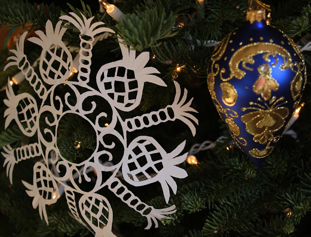Blue Glass and Palm-tree Snowflake - Christmas Tree. Sarah Myers Christmas, holiday, tree, snowflakes, decorations, decor, noel, navidad, winter, lights, sparkle, ornament, blue, gold, pendant, Roumania, palm-trees, pineapples, paper, cut, designs, Christmastime, Weihnachten, interior, decor, art, handmade, joy, happiness, ornate, beautiful, handiwork, charm, photography, Sarah Myers, glass, fir, live