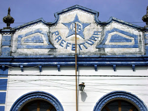 Detalhe da fachada da Prefeitura de Guimarães