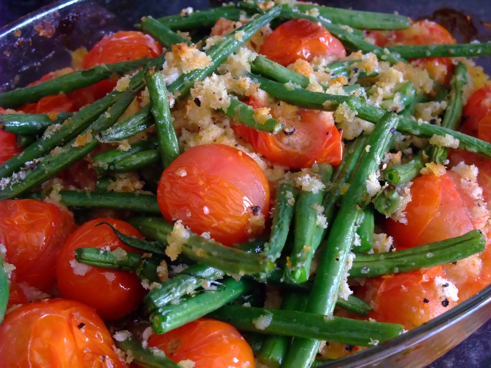 Jaana's kitchen Roasted Green Bean and Tomato Salad with Breadcrumbs