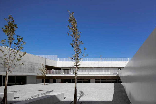 03-Basic-and-Secondary-School-of-Sever-Do-Vouga-by-Pedro-Domingos-Arquitectos