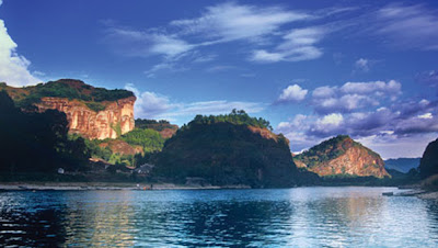 (China Danxia) - Mount Longhu in Jiangxi (China Danxia) - Mount Longhu in Jiangxi