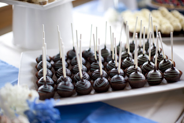 Top 5 Desserts of 2011 - Black Velvet Cake Lollipop