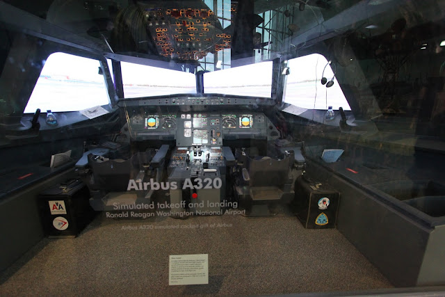 Airbus A320 Stimulator at Space and Air Museum in Washington DC, USA Airbus A320 Stimulator at Space and Air Museum in Washington DC, USA