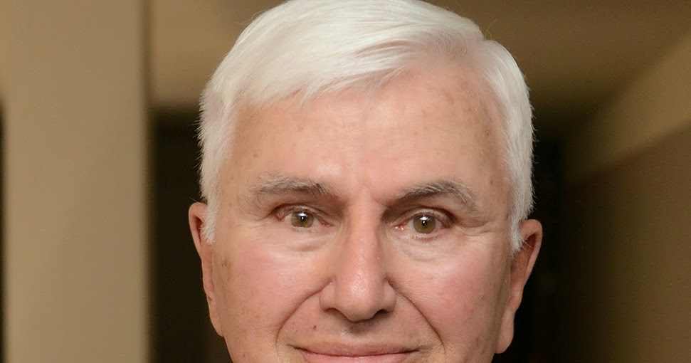 UIS News Papers of Abraham Lincoln receives 100,000 gift honoring UIS