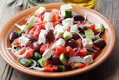 Ορεκτικά Σαλάτες   Appetizers  Salads