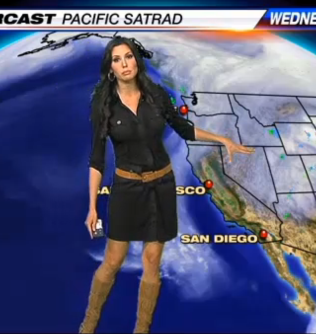 THE APPRECIATION OF BOOTED NEWS WOMEN BLOG : A Brown Suede Day For Leslie Lopez