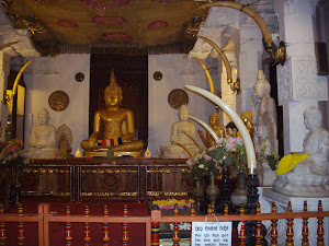 Inside Temple of the sacred tooth.