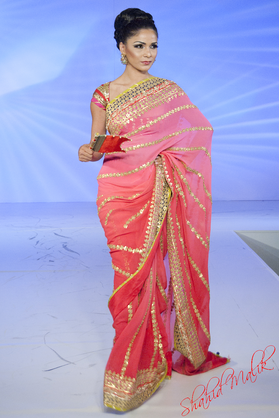 India Fashion Week Saffron by Nidhi Tholia & Jewellery by Amrapali