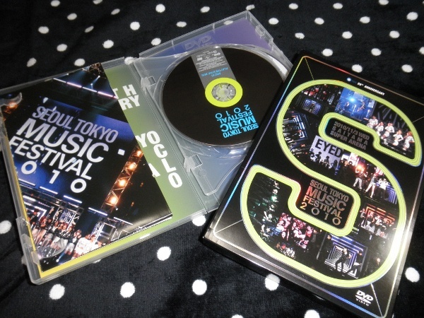 [Pics] DVD Seoul Tokyo Music Festival 2010  + Screencaps Seoul+tokyo+music+festival+DVD+7