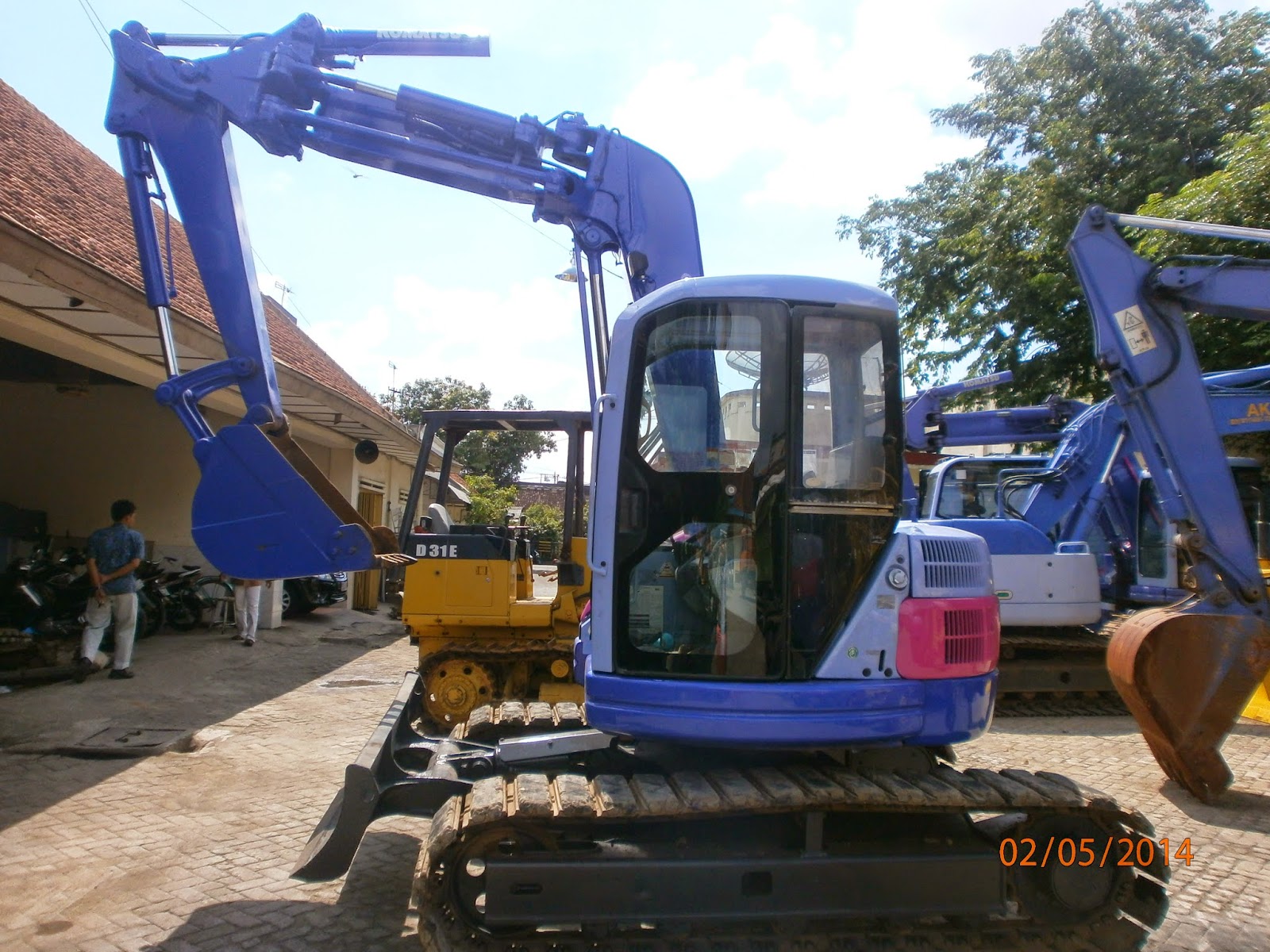 EXCAVATOR MINI PC75UU2 SN 10718 Toko Alat Berat Surabaya