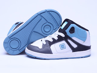 Sepatu Anak Sepatu Anak
