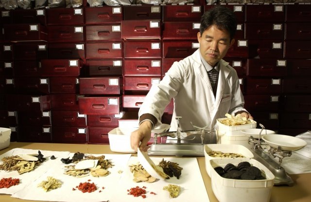 Can Chinese Herbal Medicine Treat Cancer? The Research Says Yes