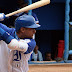 Yulieski juega segunda base en juegos de preparación