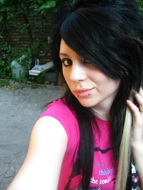The hair is cut short at how to cut scene hairstyles. The hair is cut short at