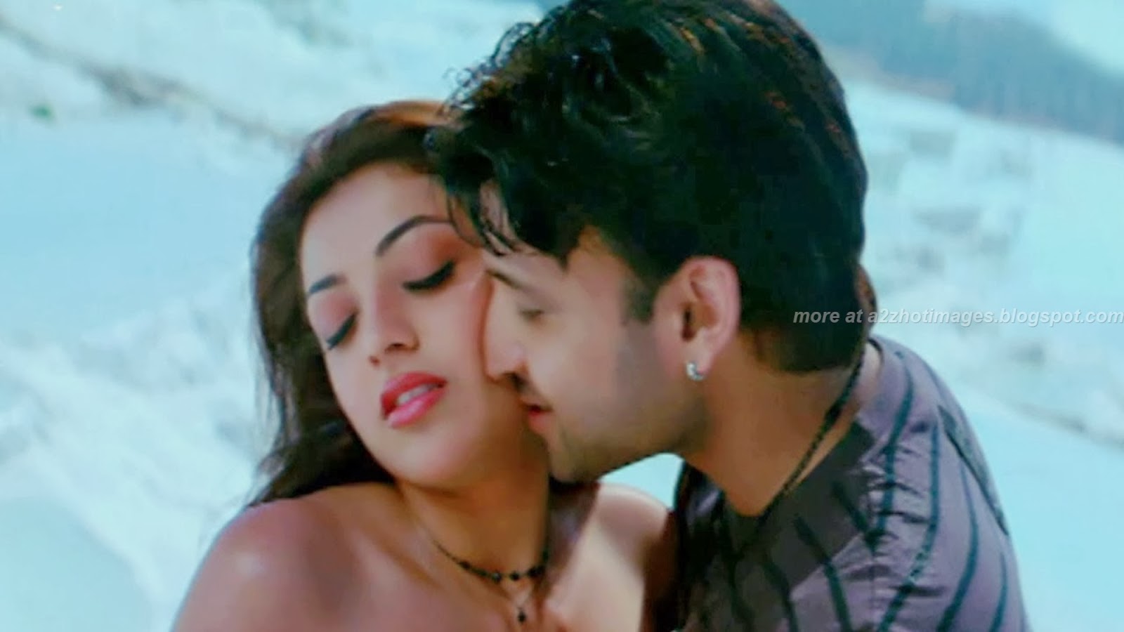 Attractive kajal agarwal hot kiss | kajal agarwal hot kiss photos - HOT