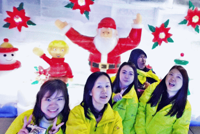 'Christmas Wonderland' at Ice Museum (아이스 뮤지엄) 'Christmas Wonderland' at Ice Museum (아이스 뮤지엄) | www.meheartseoul.blogspot.sg