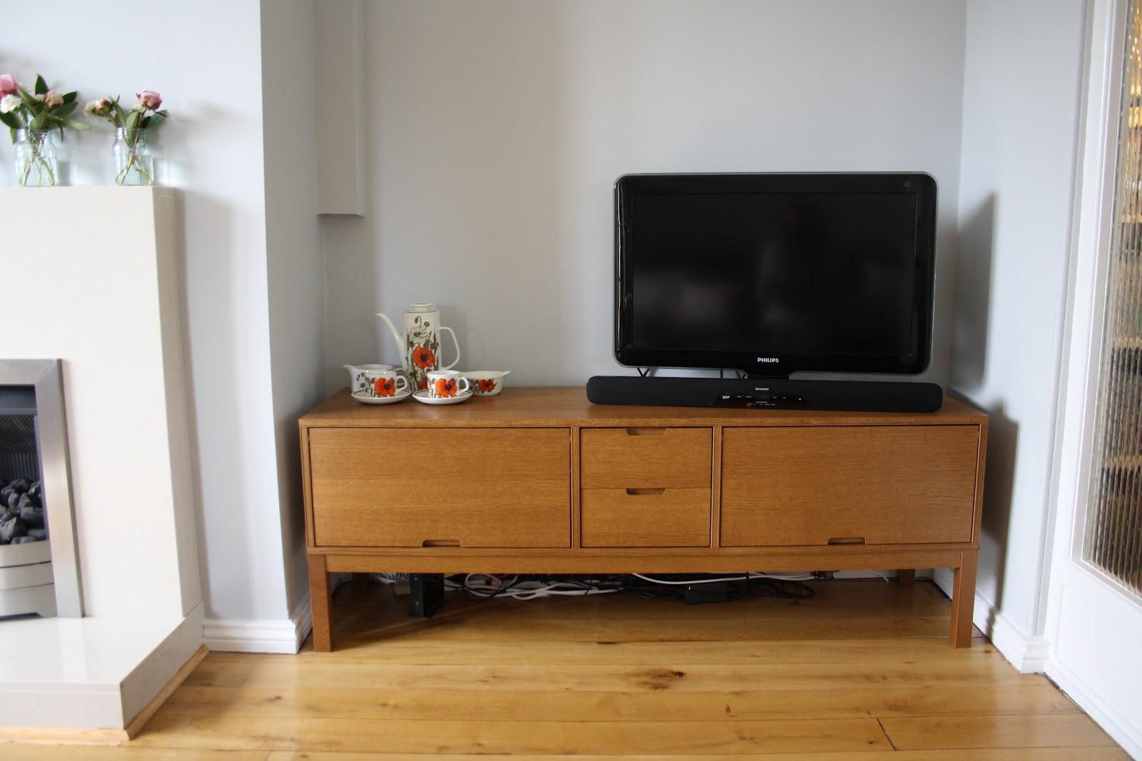 Shabby wohnzimmer fernseher: Ãber . ideen zu ?fernseher verstecken ...
