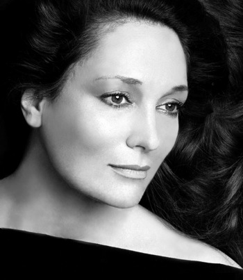 Edda Moser net worth