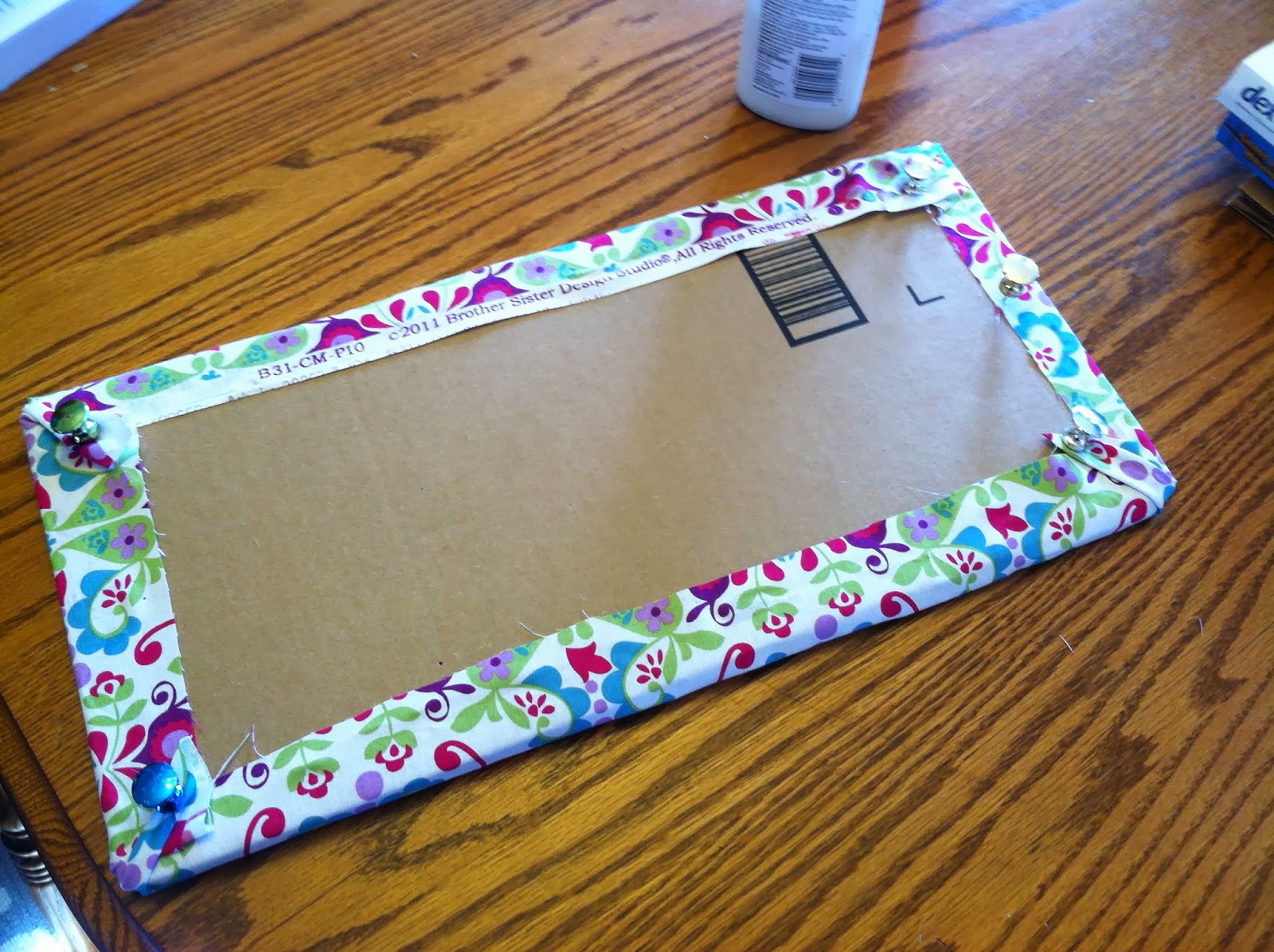 Turn Cardboard into "Corkboard" Turn Cardboard into "Corkboard"