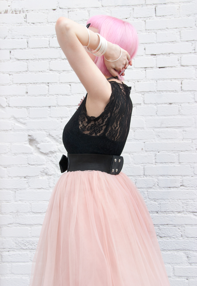 Sara is in Love with: blogger style wedding look guest dusty pink tulle skirt Rare London happiness boutique statement necklace lace tutu wedding guest look, blogger outfit, lace and tulle