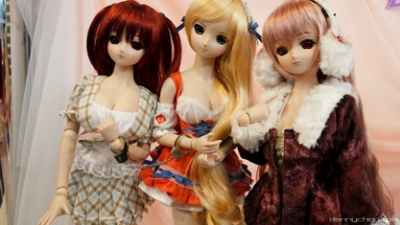 Boneka Seksi Yang Digandrungi Remaja Jepang