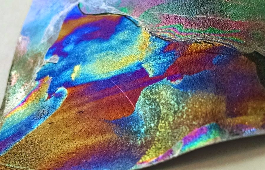 Rainbow paper experiment - Preschool Rainbow Activities