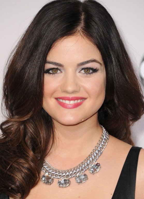 Statement Necklace Red Carpet Jewelry Trend 2012