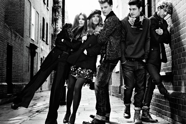 Pull and bear music To bear is to carry or endure, whether by physical or mental force. If you can bear to read on, you'll find out all the different ways to use the word bear.