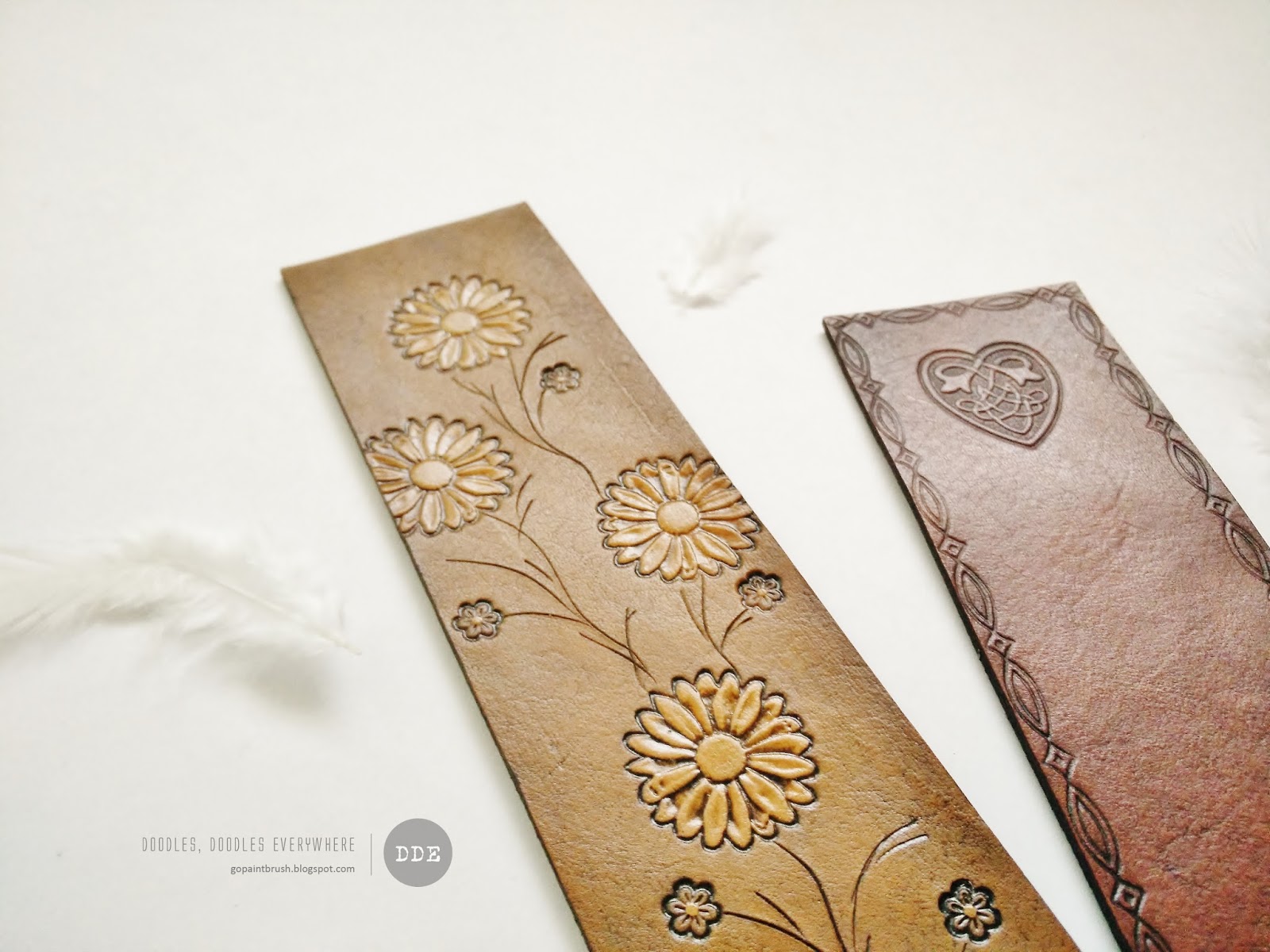 Handmade Leather Bookmarks c/o Dalamor Review