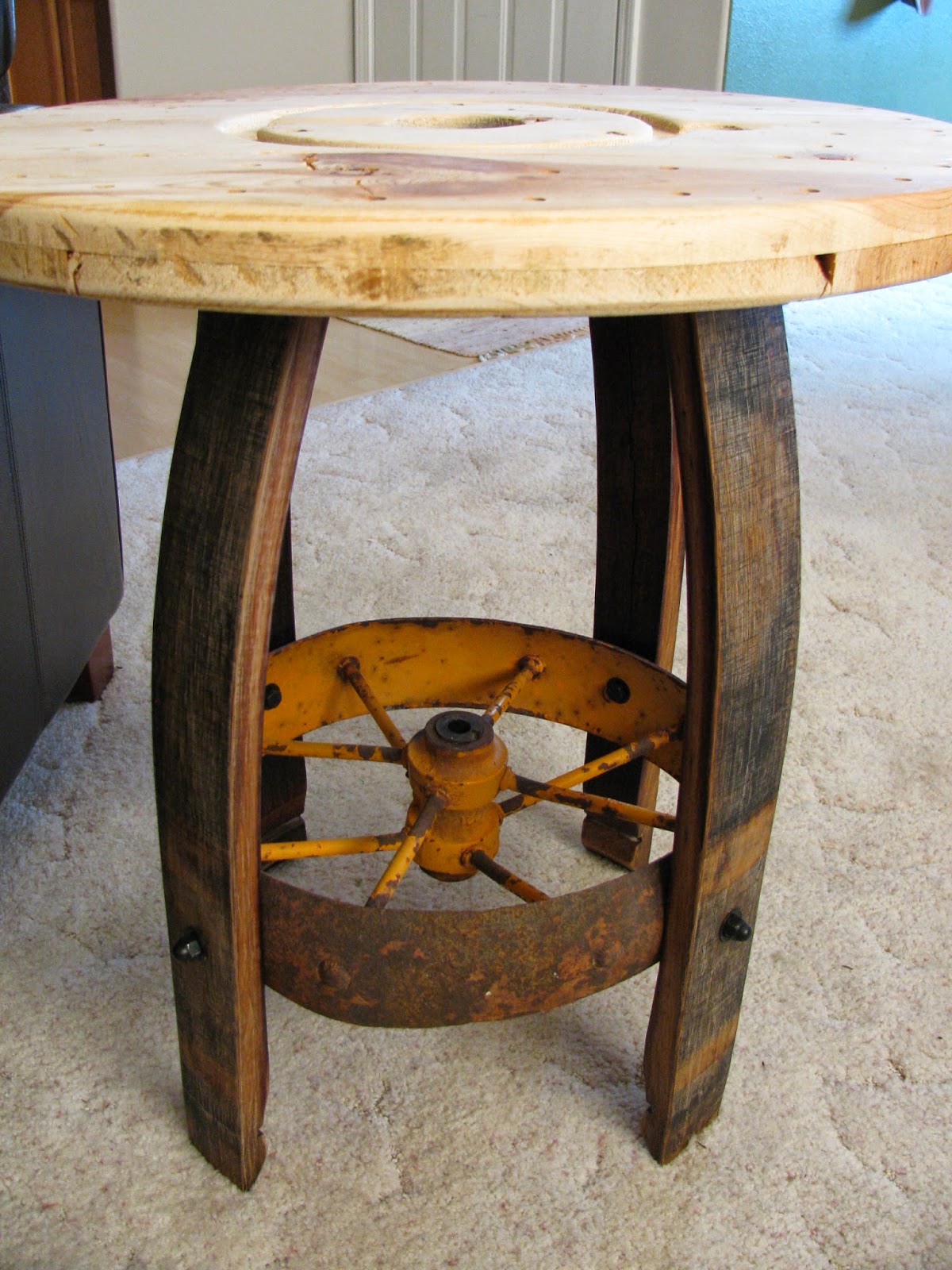 Reclaimed Rustics RUSTIC WHEEL END TABLE