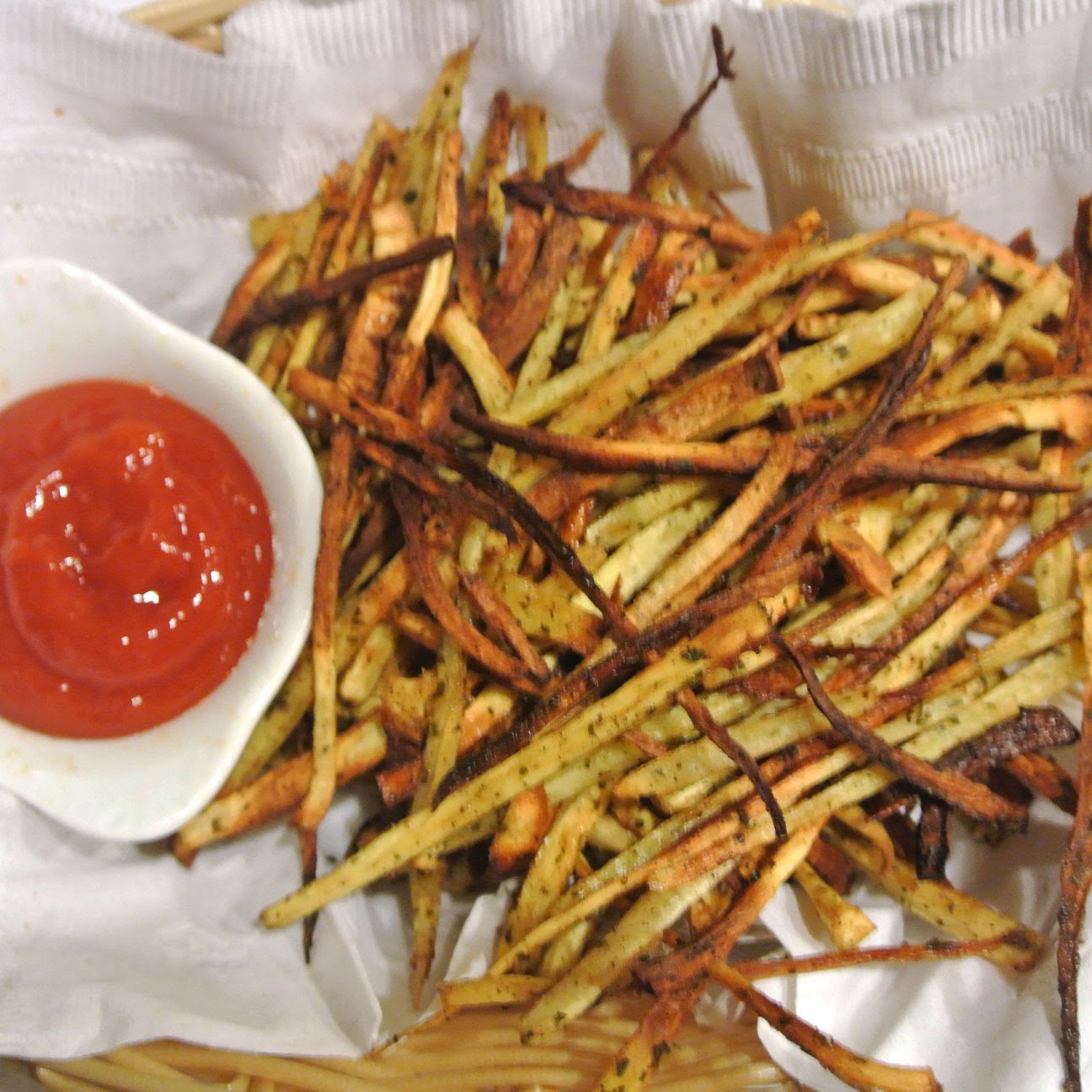 Mom, What's For Dinner? Shoestring Garlic Parsnip Fries