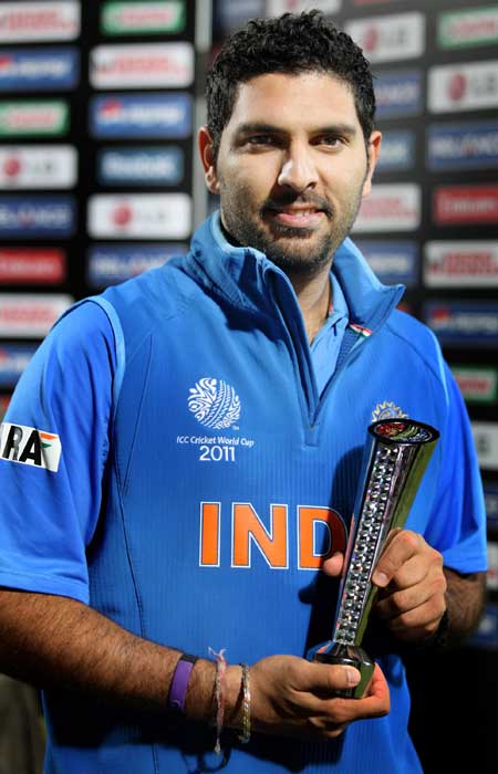 cricket world cup 2011 trophy World Cup 2011 Cricket Trophy. cricket world cup 2011 trophy