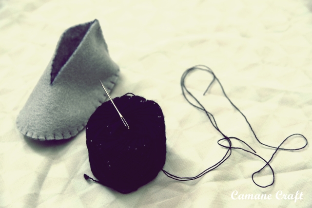 Hilda Shandesti Cara membuat sepatu bayi dari kain flanel