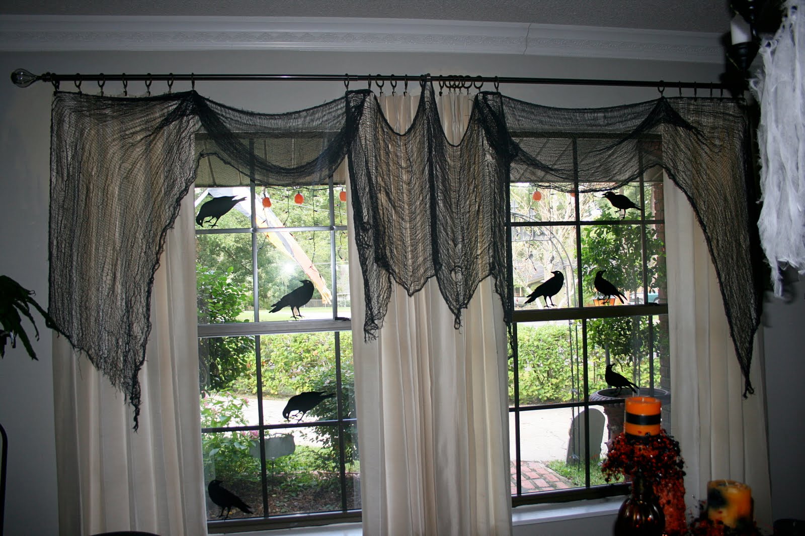 Decorating with Dodi Creepy Cloth