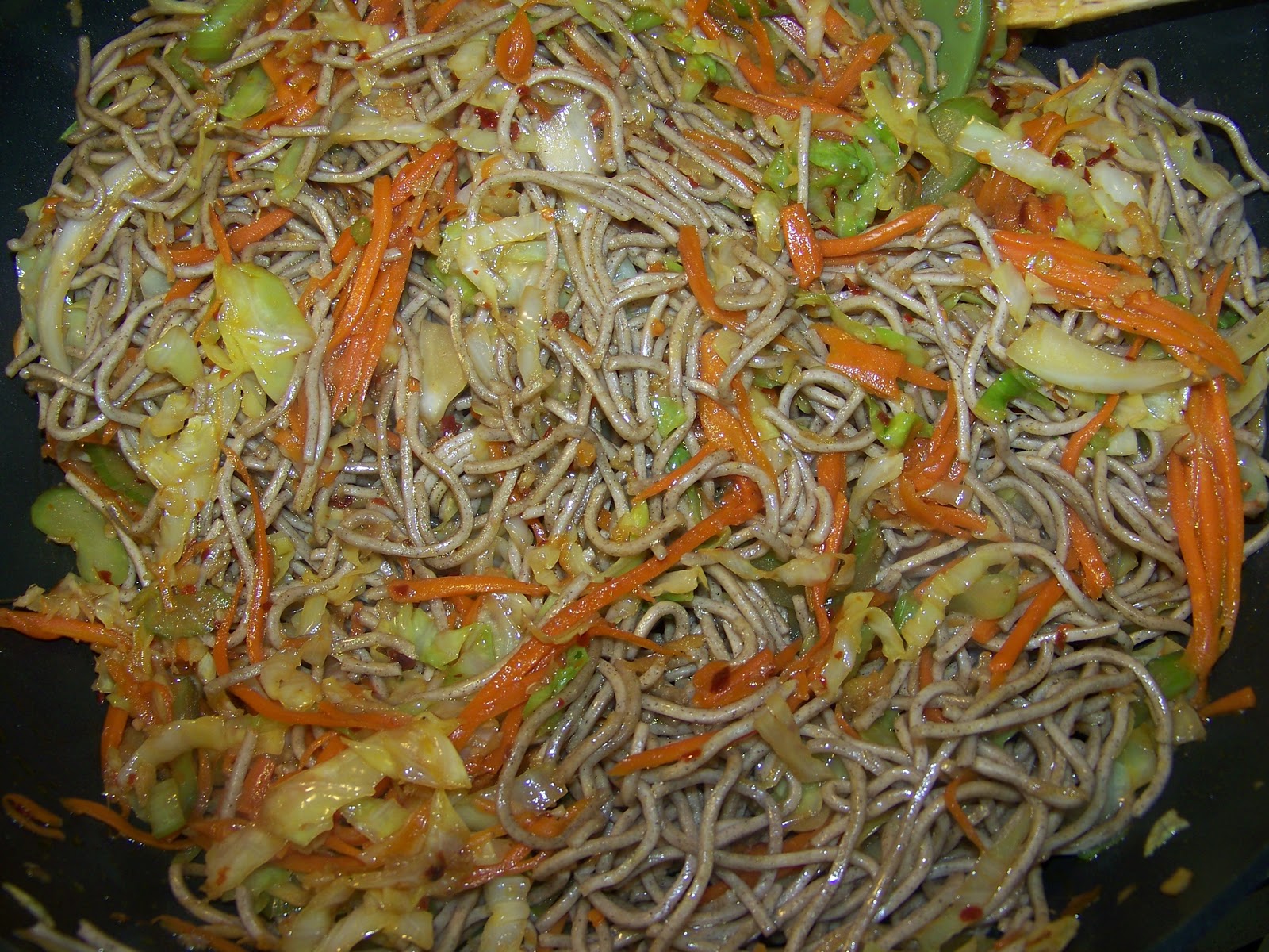 Kitchen Simmer Asian Soba Noodle Vegetable Lo Mein